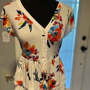 Torrid super soft floral layered blouse, size 0 (12-14).